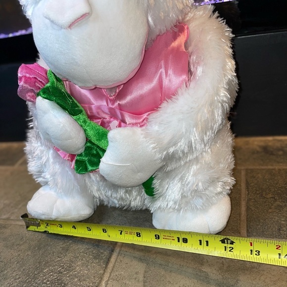 Jiangsu Holly‎ Ape White fuzzy Gorilla plush Pink Rose pink dress heart pattern - Picture 9 of 12